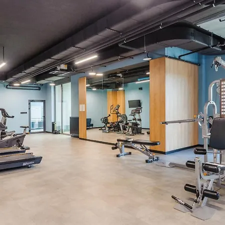 Modern Tower, Sun&snow * Gdynia