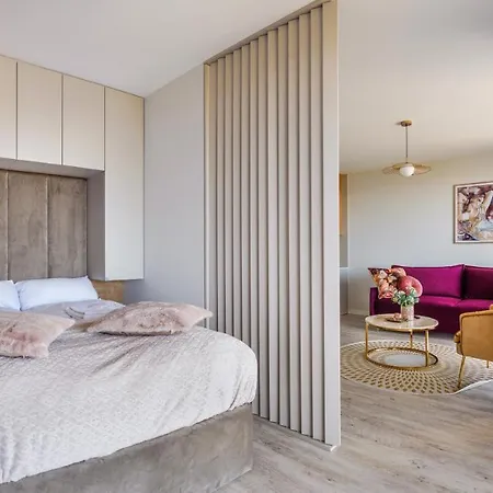 Apartment Modern Tower, Sun&snow *